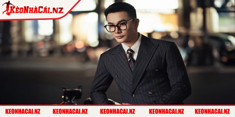 Tác Giả 2 - tac gia 2 chuyen soi keo bang xep hang phuong phap phan tich Phương pháp phân tích và cách tiếp cận nội dung của tác giả Nguyễn Gia Phúc